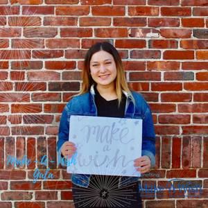 Meet your Posher, Julia